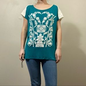 Carol rose lace detail top